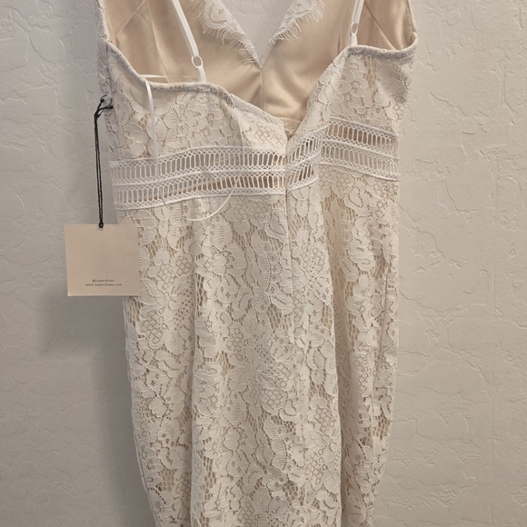 Revolve Superdown Remi Lace Mini Coctail Dress Size XS NEW!🤍🤍 - Picture 7 of 10